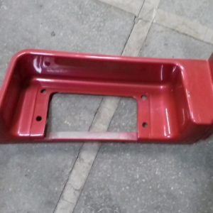 Корпус подножки нижний правый красный Howo | WG1641240011